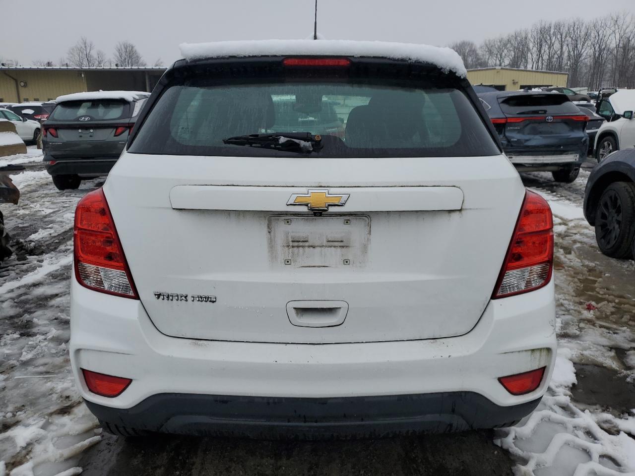 2018 Chevrolet Trax Ls VIN: KL7CJNSB5JB612610 Lot: 84744244