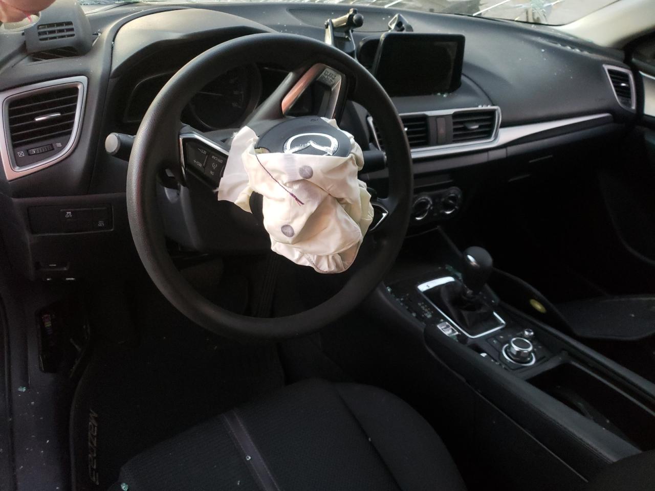 2018 Mazda 3 Sport VIN: 3MZBN1U7XJM213539 Lot: 82877174