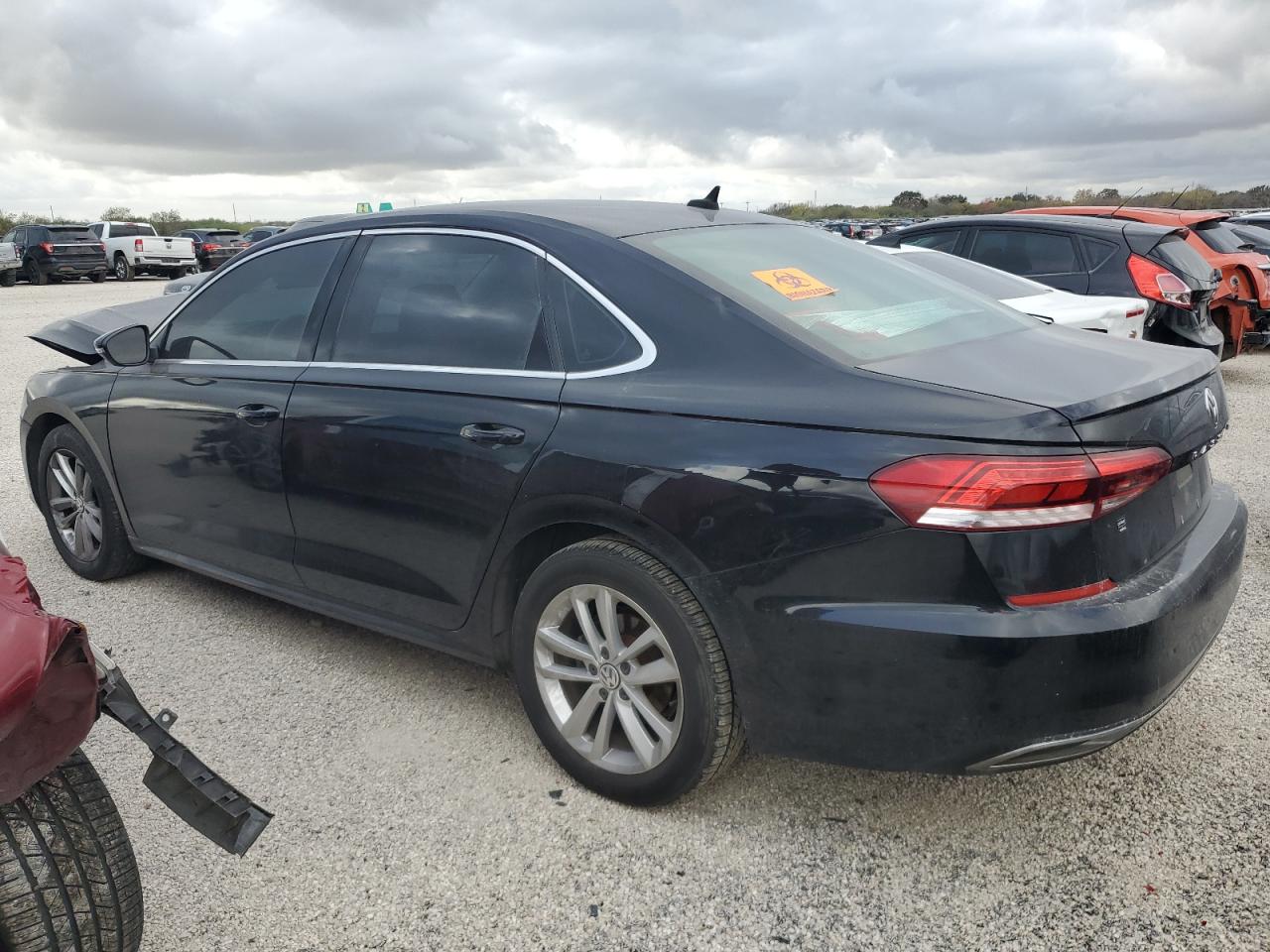 2020 Volkswagen Passat - Image 2
