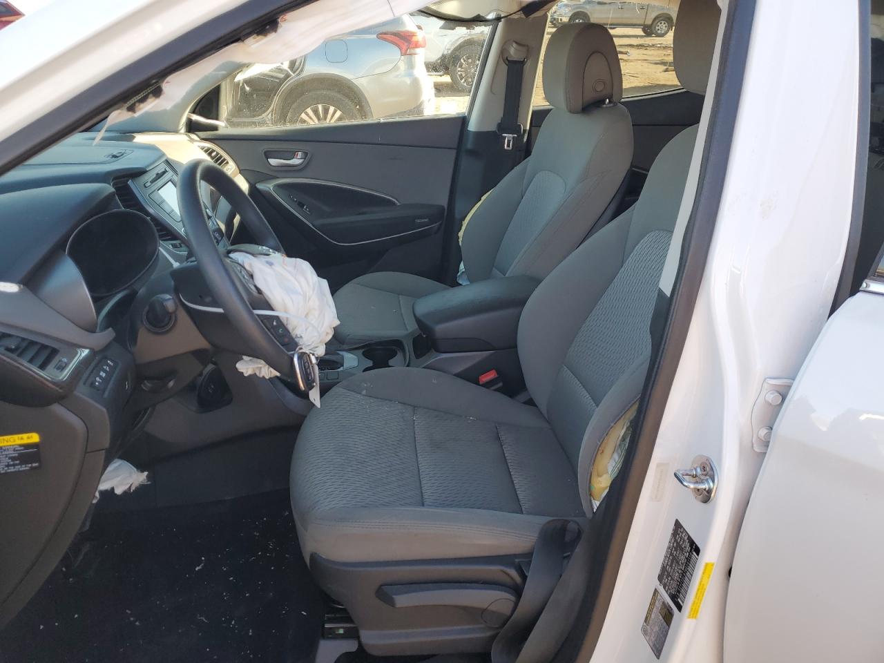 2017 Hyundai Santa Fe - Image 7