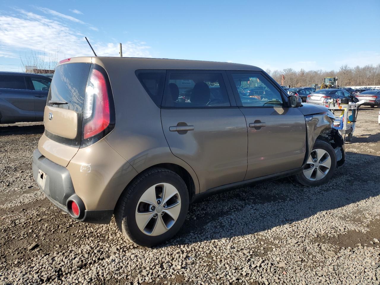 VIN KNDJN2A21G7252164 2016 KIA SOUL no.3