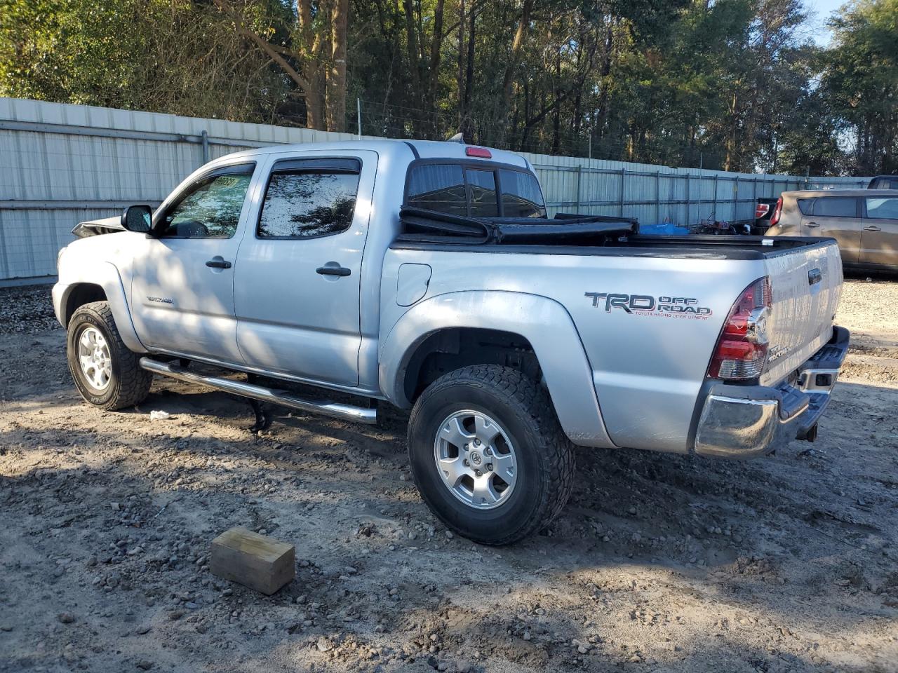 2012 Toyota Tacoma - Image 2