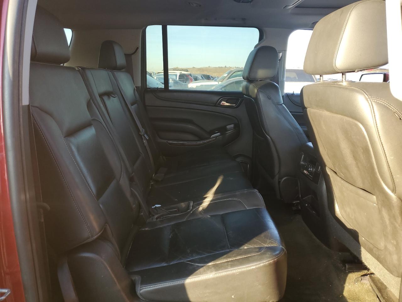 2015 Chevrolet Suburban K1500 Lt VIN: 1GNSKJKC5FR210198 Lot: 85935294