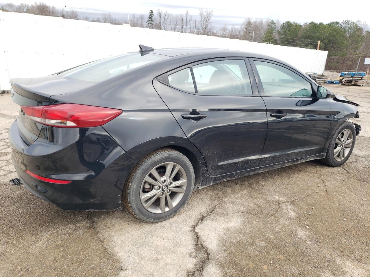 VIN 5NPD84LF4JH273349 2018 HYUNDAI ELANTRA no.3