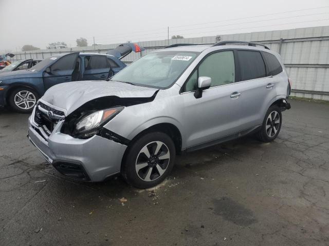  SUBARU FORESTER 2018 Silver