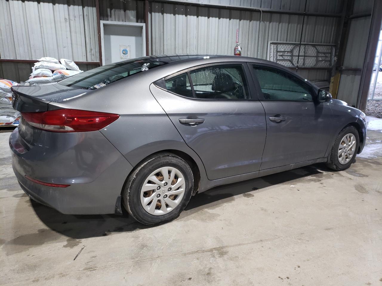 2018 Hyundai Elantra - Image 3