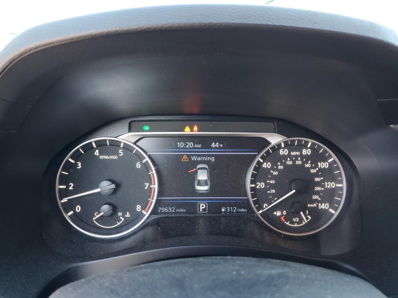 2021 Nissan Altima - Image 9