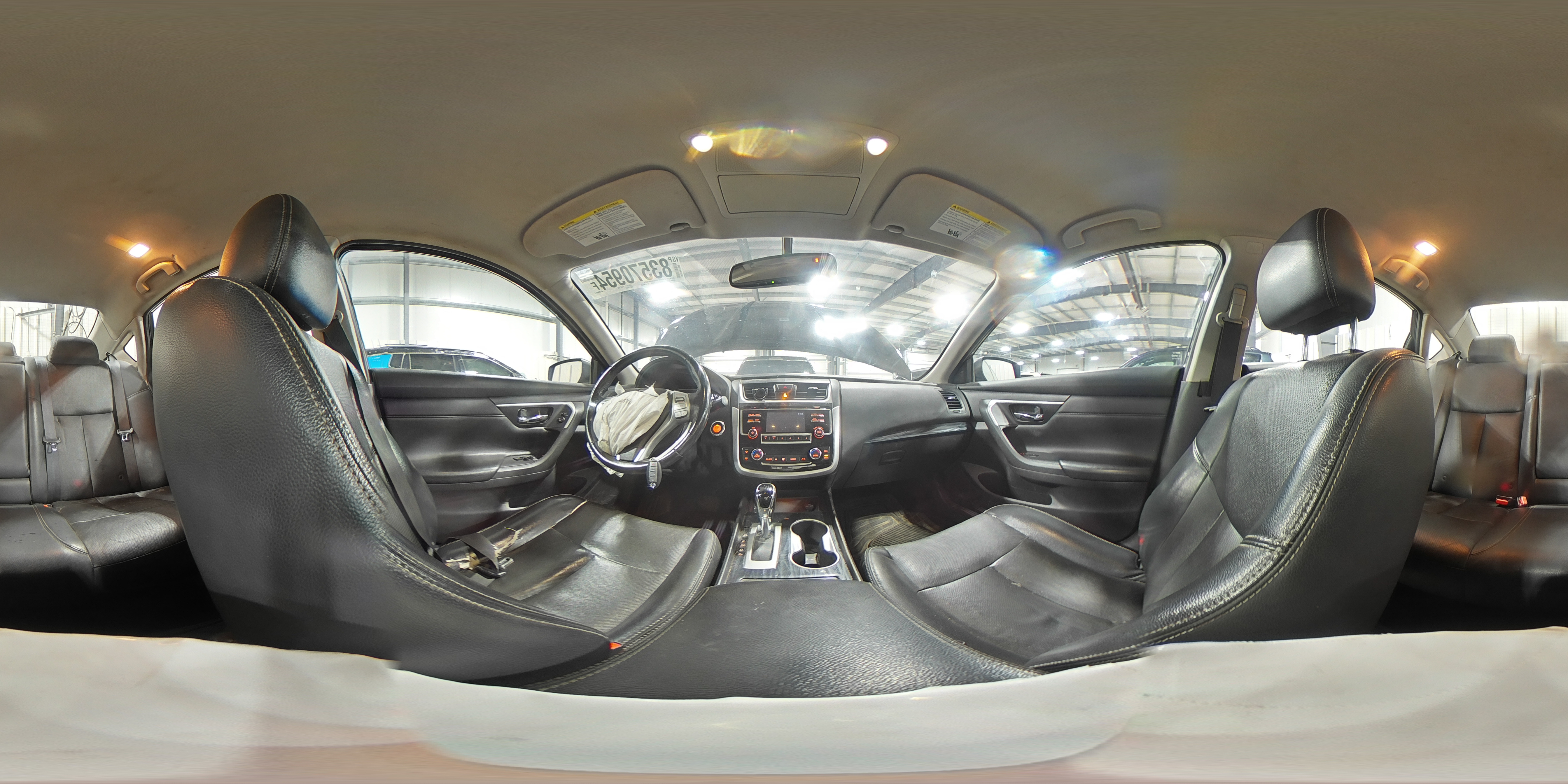 2018 Nissan Altima - Image 15