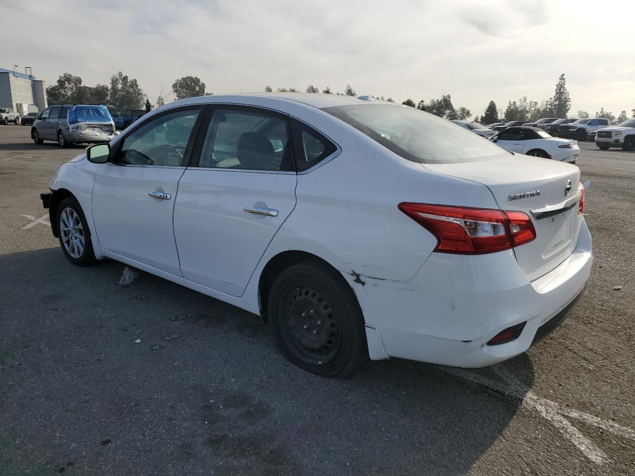 VIN 3N1AB7AP8KY336722 2019 NISSAN SENTRA no.2