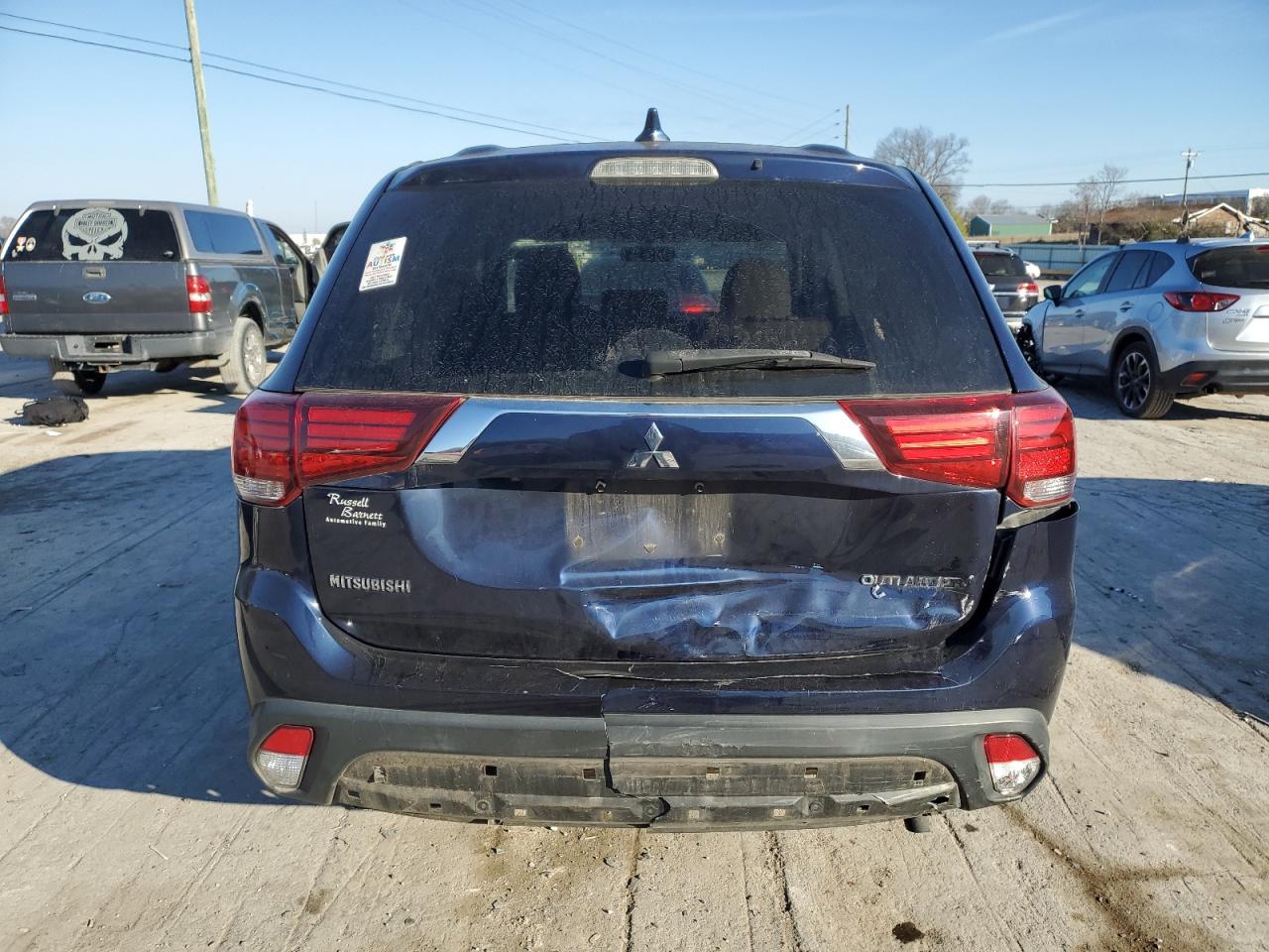 2019 Mitsubishi Outlander - Image 6