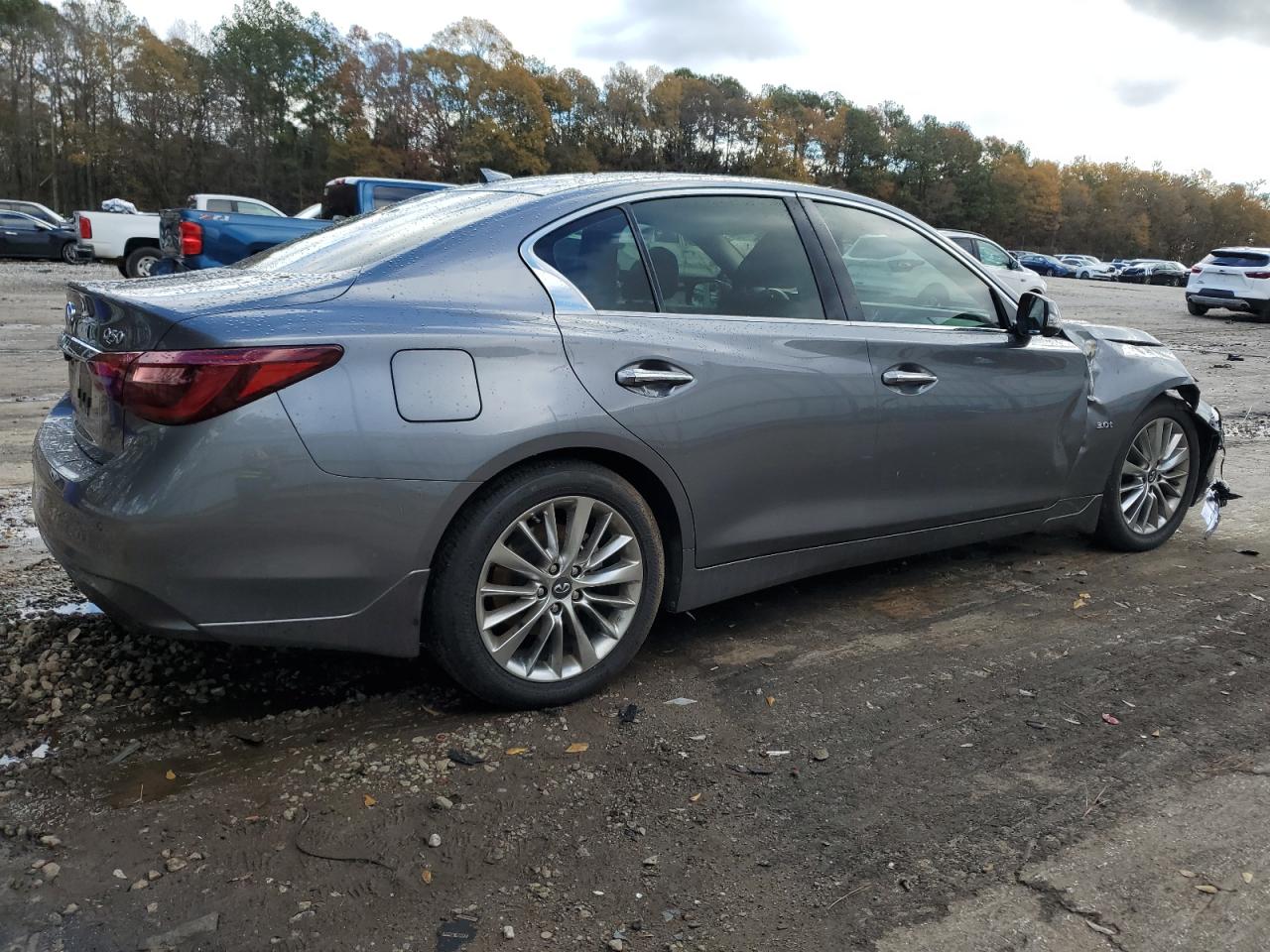 VIN JN1EV7AP6KM515983 2019 INFINITI Q50 no.3