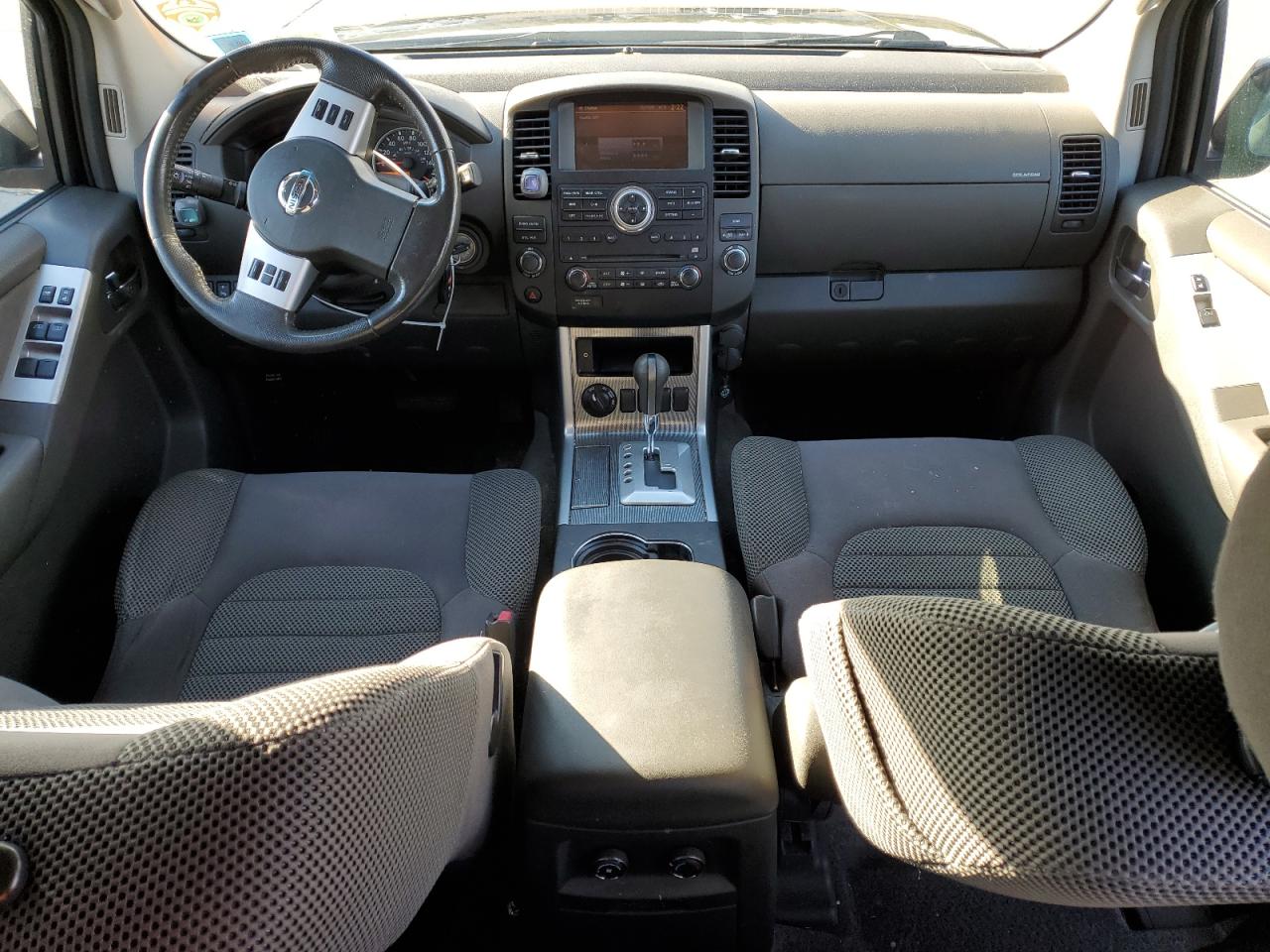 2011 Nissan Pathfinder - Image 8