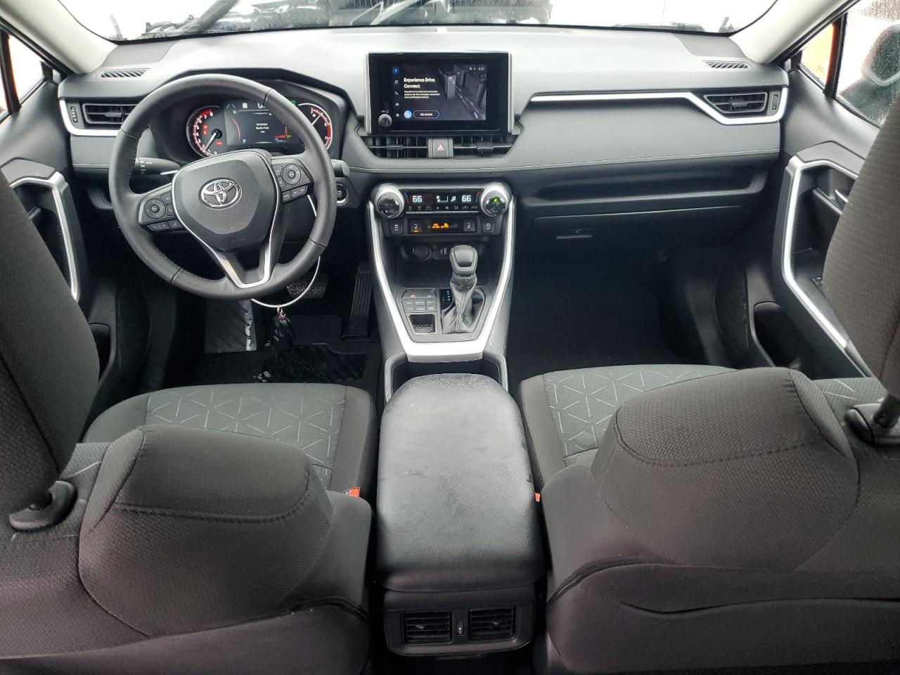 2024 Toyota RAV 4 - Image 8