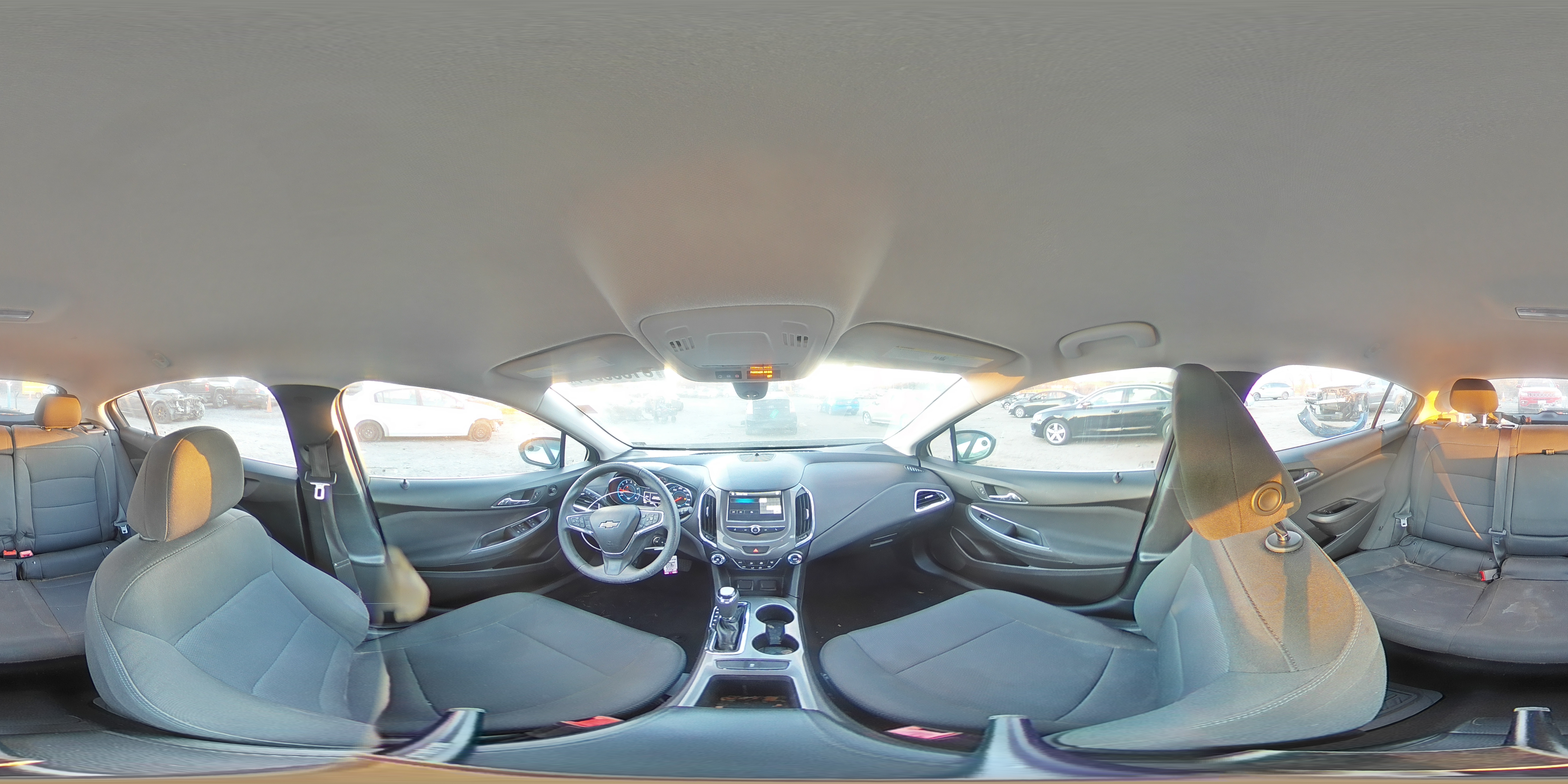 2018 Chevrolet Cruze - Image 13