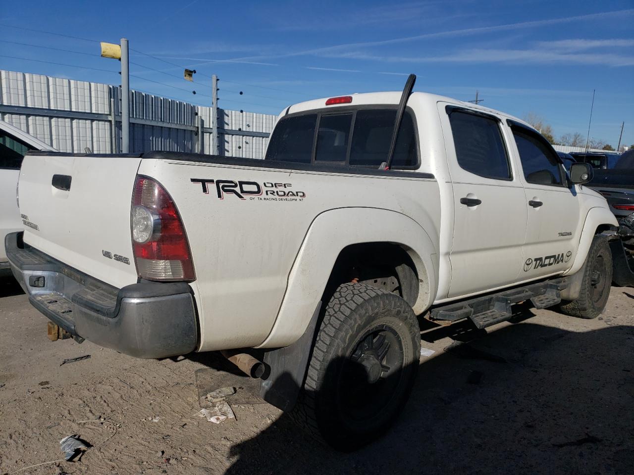 2009 Toyota Tacoma - Image 3