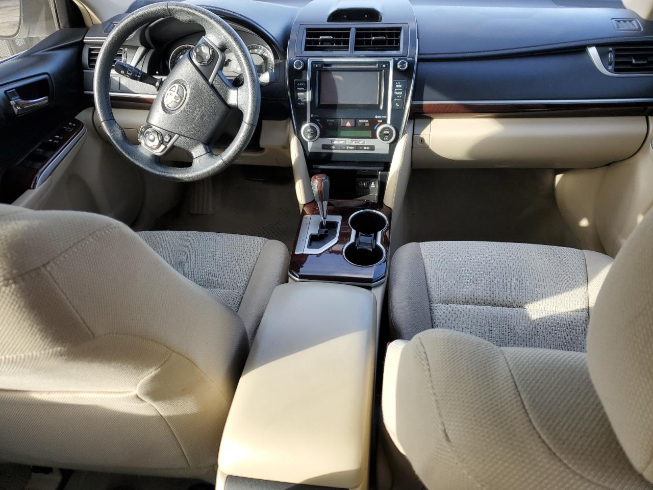 2014 Toyota Camry - Image 8