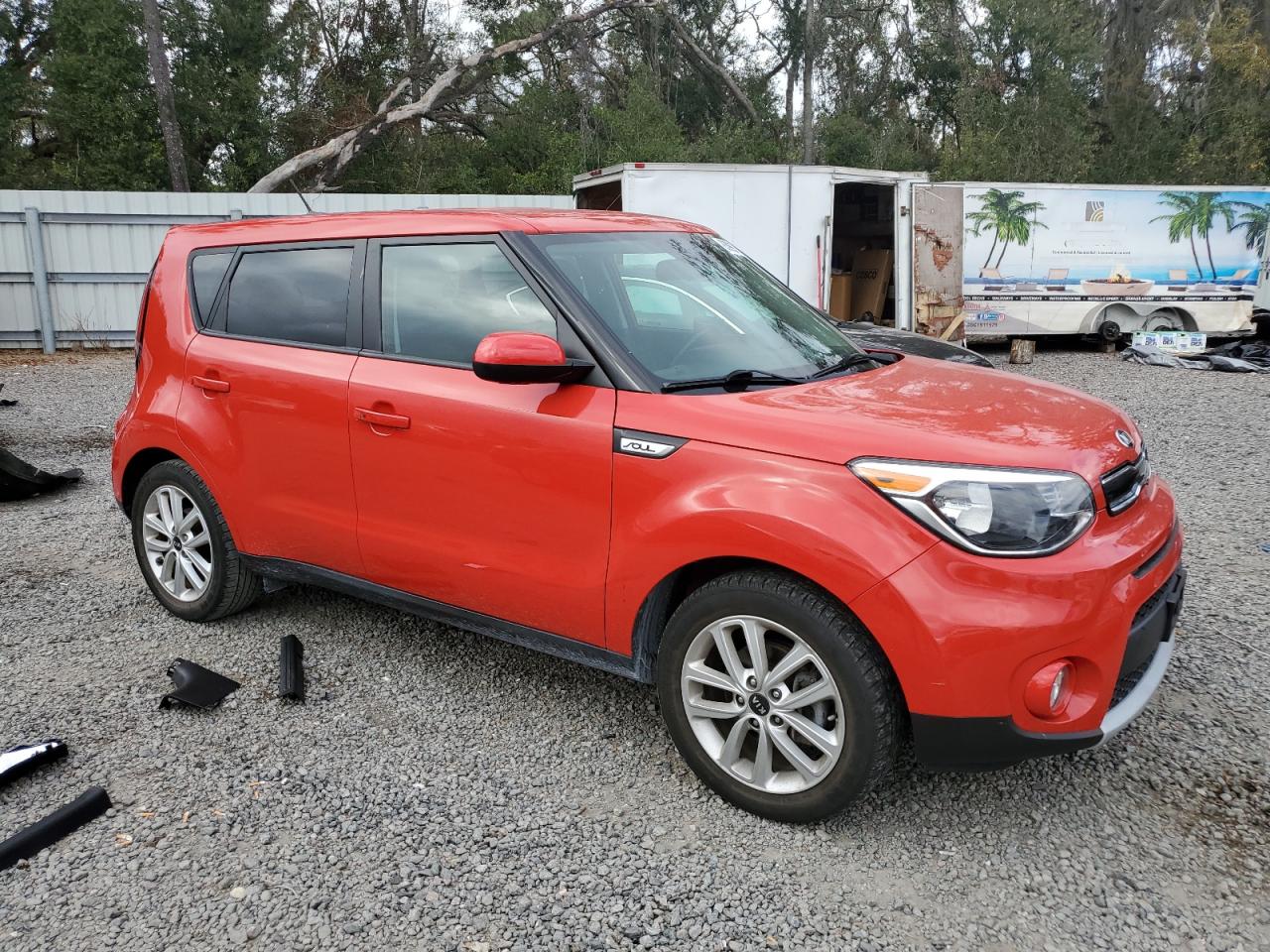 2019 Kia Soul + VIN: KNDJP3A57K7660283 Lot: 83997944