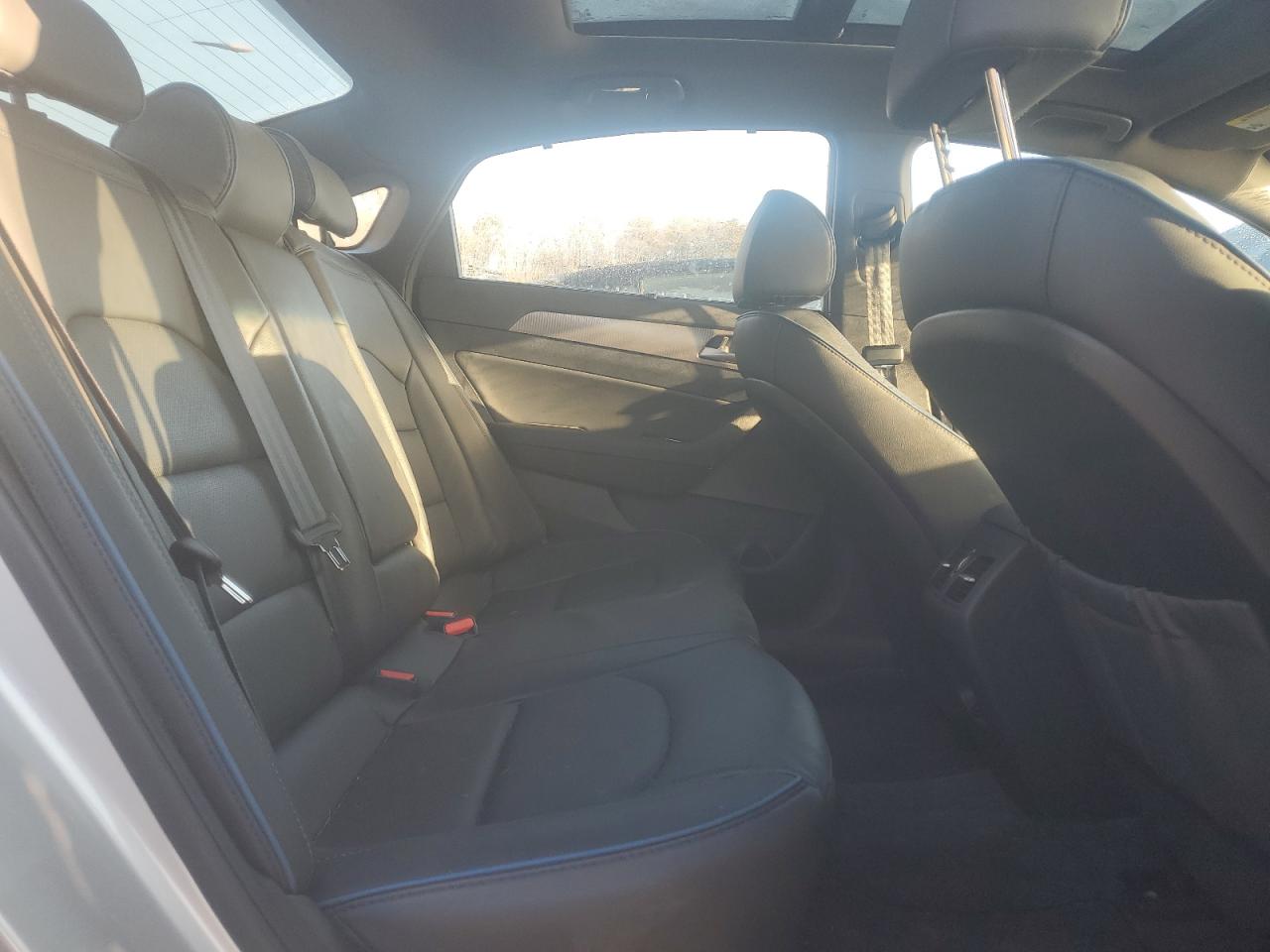 2019 Hyundai Sonata - Image 10