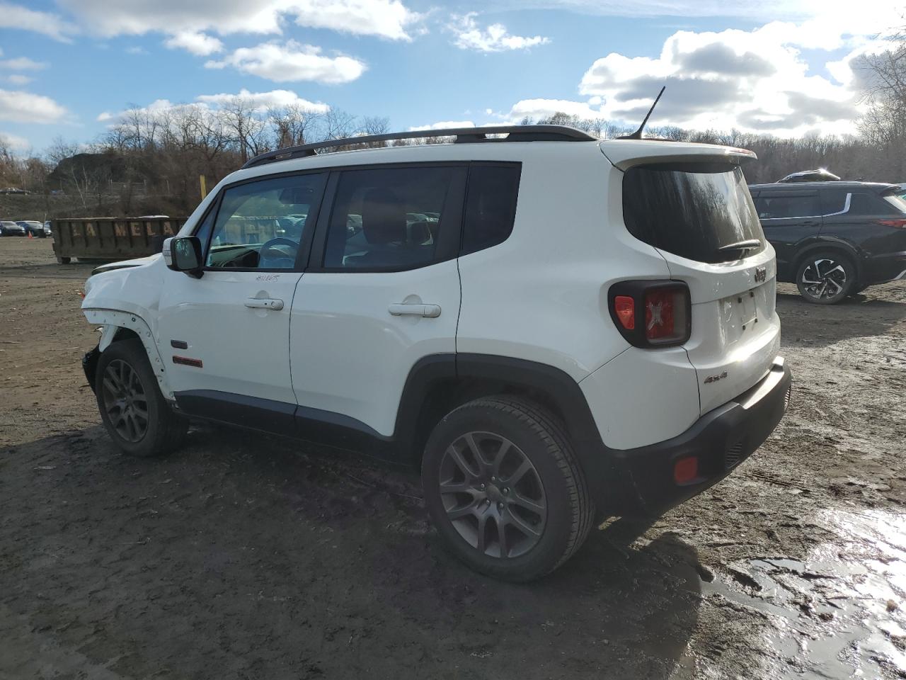 2016 Jeep Renegade - Image 2