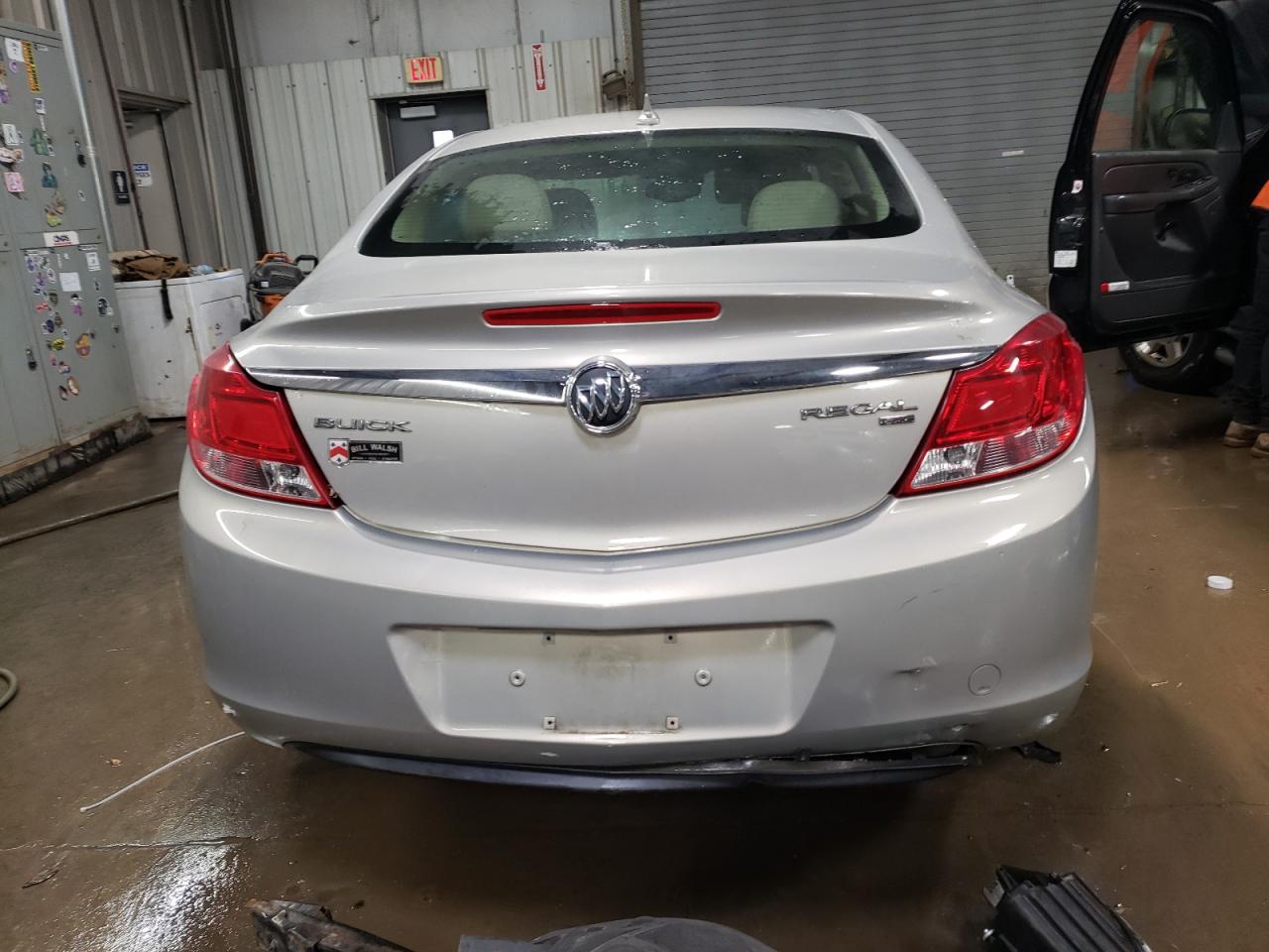 2011 Buick Regal - Image 6
