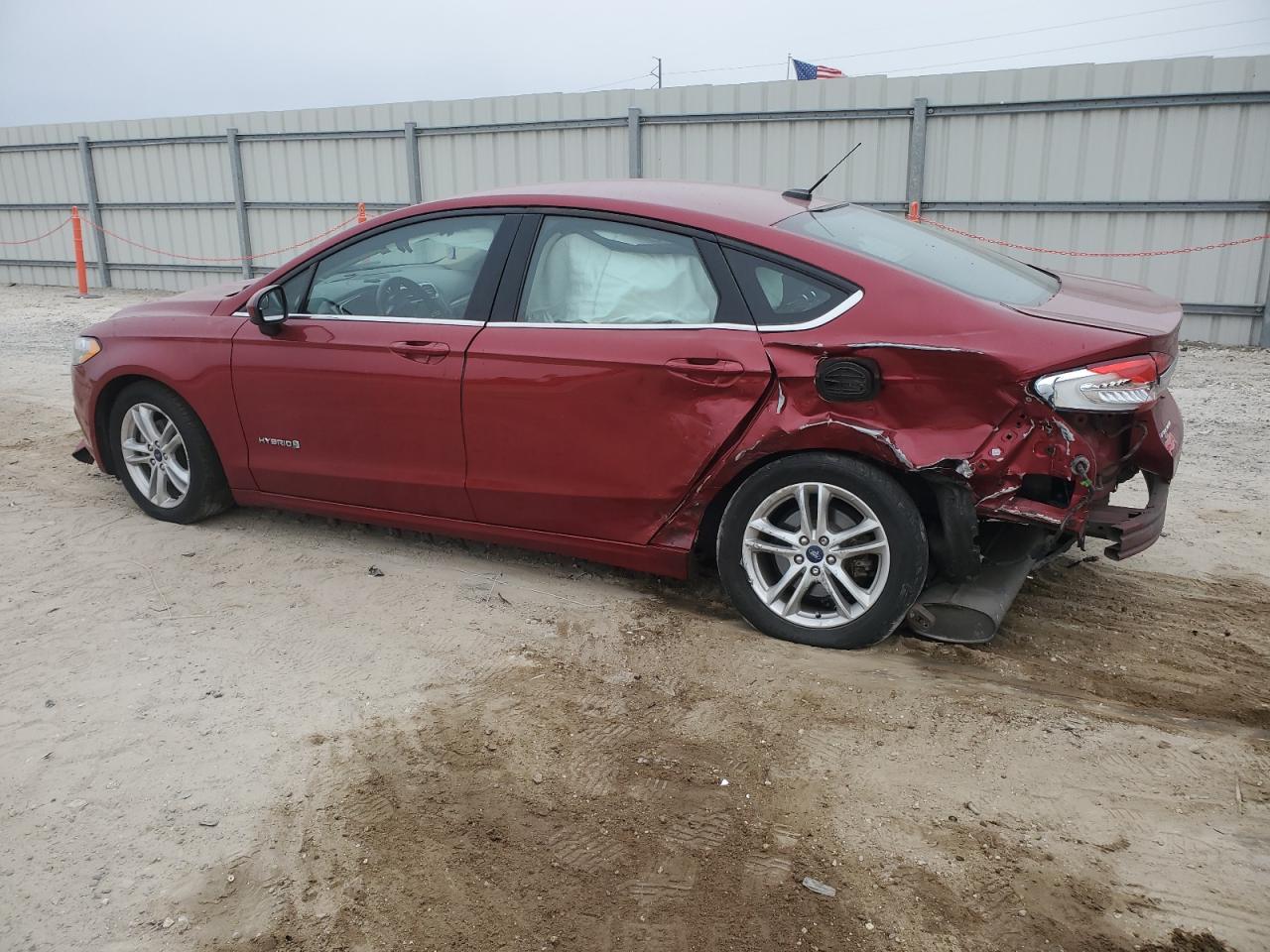 VIN 3FA6P0LU6JR255568 2018 FORD FUSION no.2