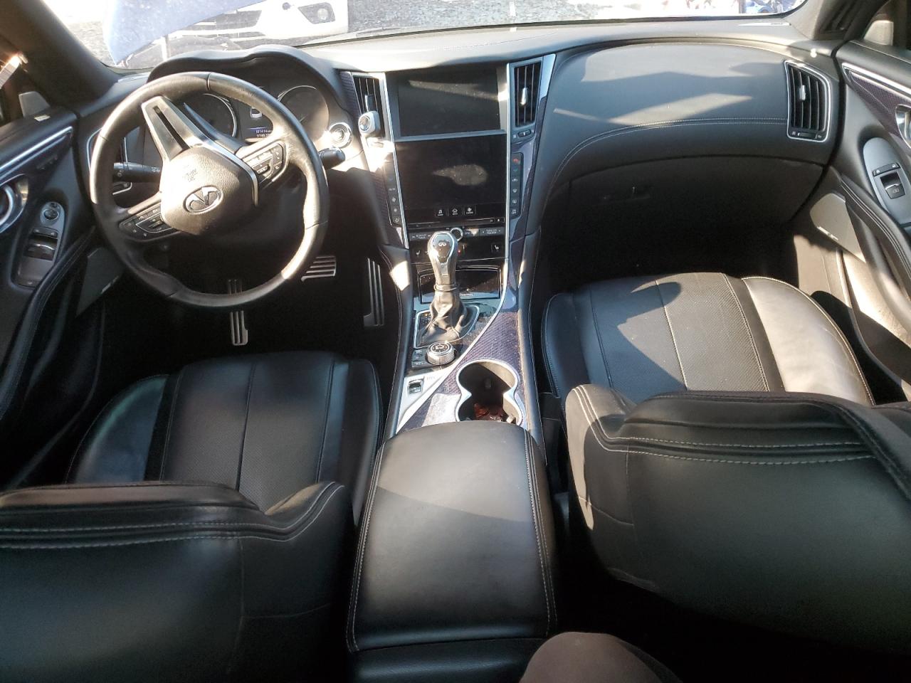 2018 Infiniti Q60 - Image 8
