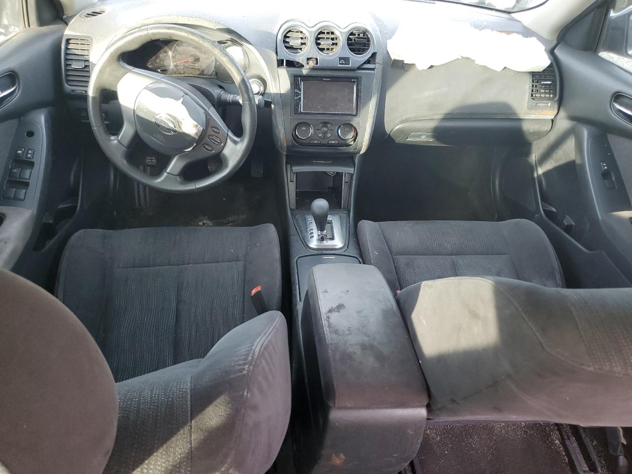 2011 Nissan Altima - Image 8