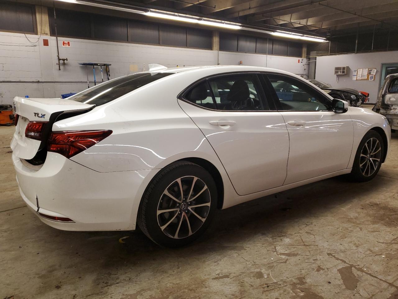 VIN 19UUB2F54FA000730 2015 ACURA TLX no.3