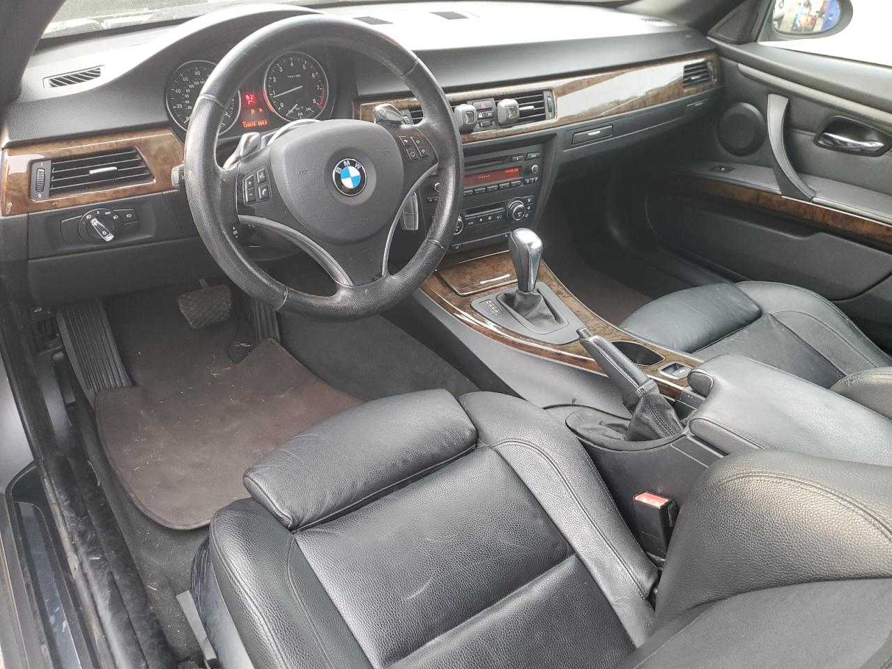 2009 BMW 335 I VIN: WBAWL73599P180985 Lot: 82104844