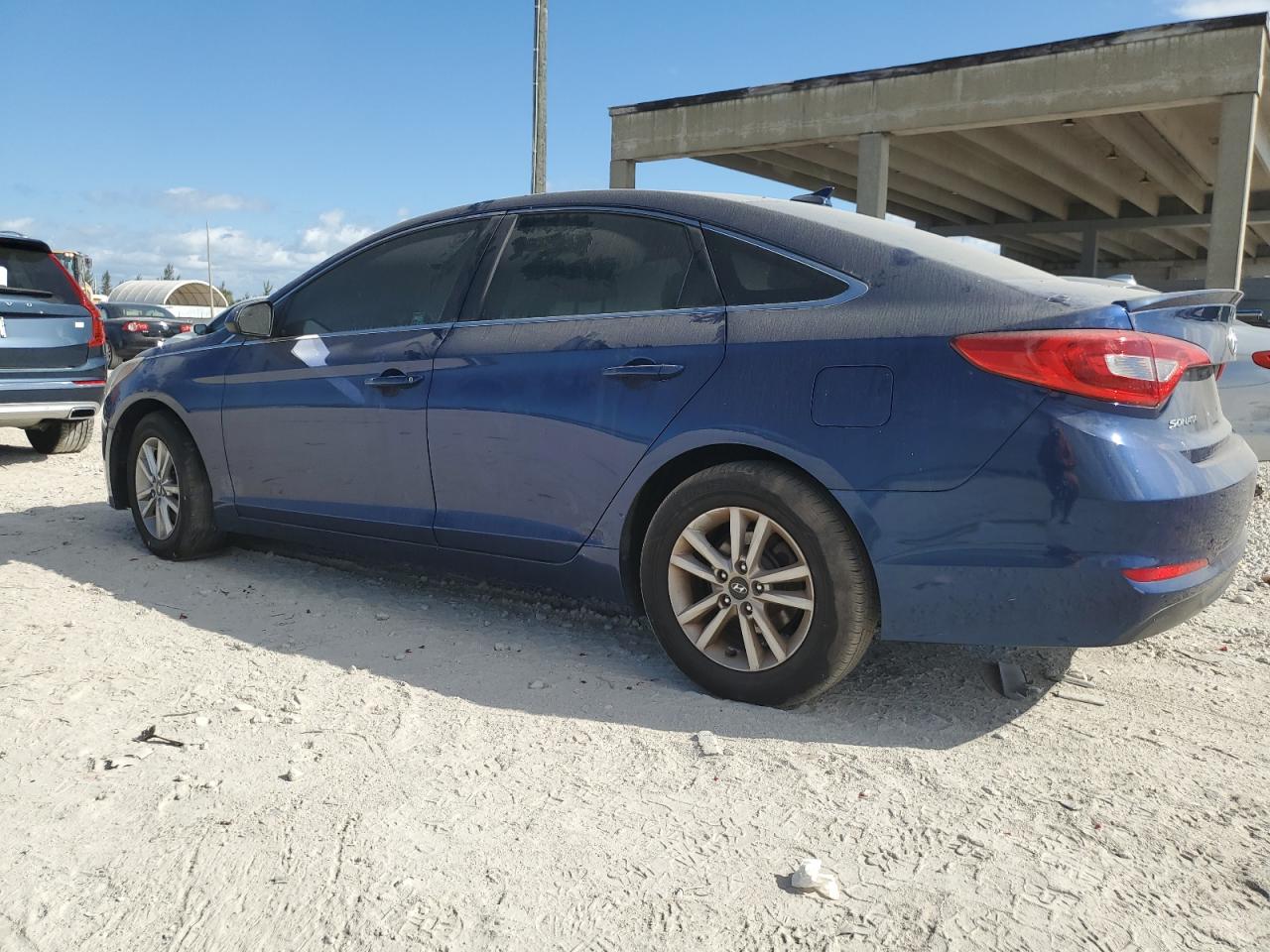 2017 Hyundai Sonata - Image 2