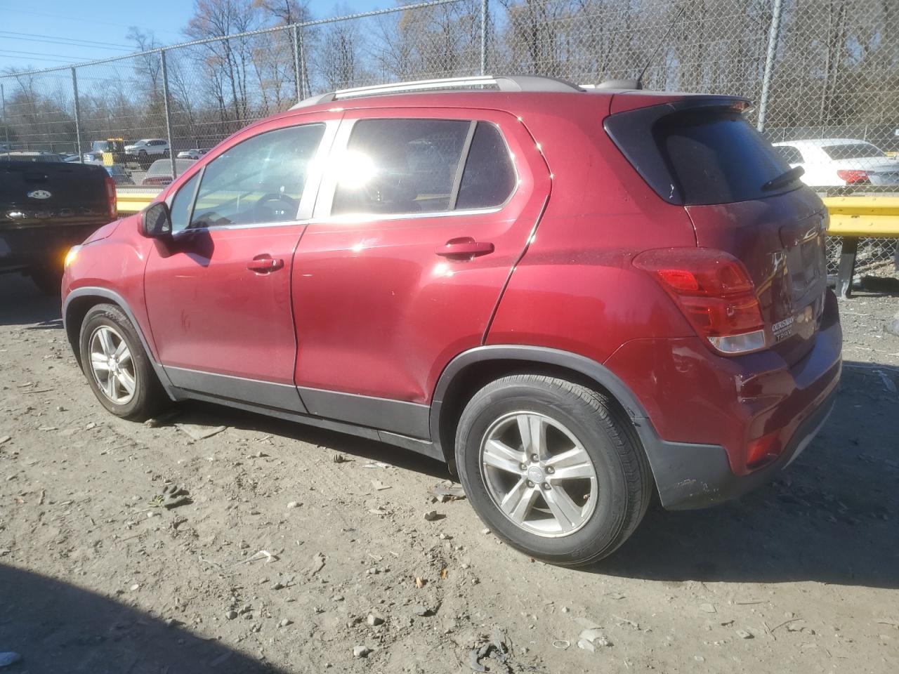 2019 Chevrolet Trax - Image 2