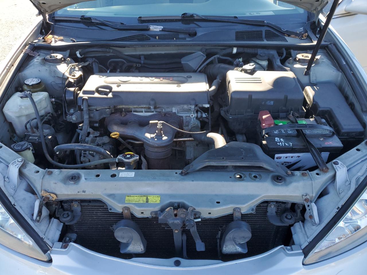 2005 Toyota Camry - Image 12
