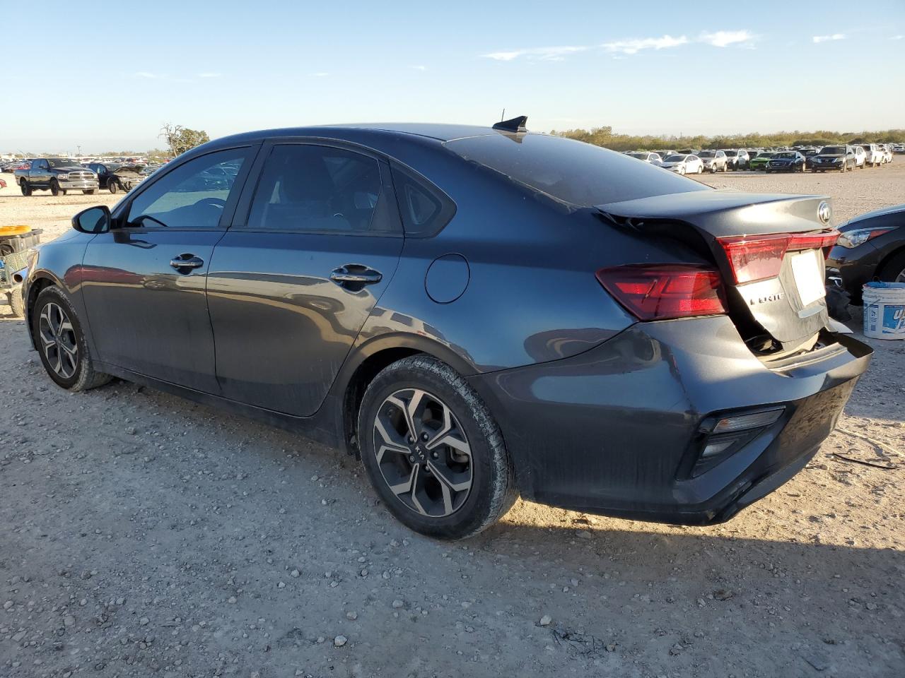 2020 Kia Forte - Image 2