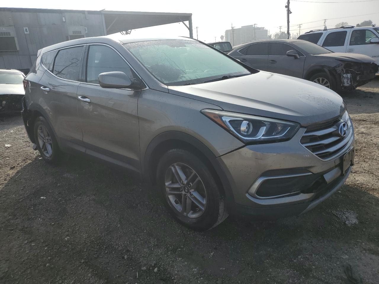 VIN 5NMZT3LB0JH087459 2018 HYUNDAI SANTA FE no.4