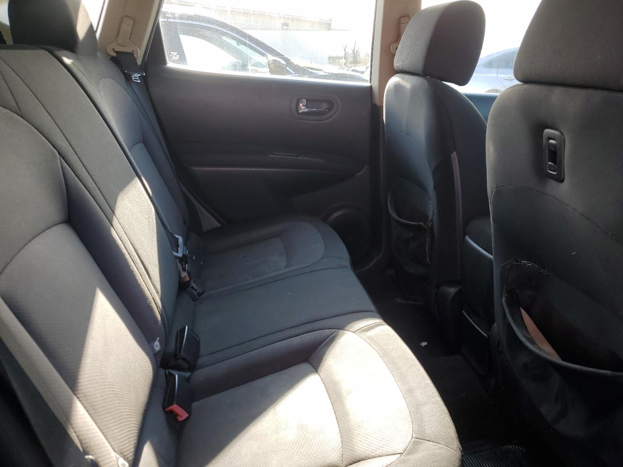 2011 Nissan Rogue - Image 10