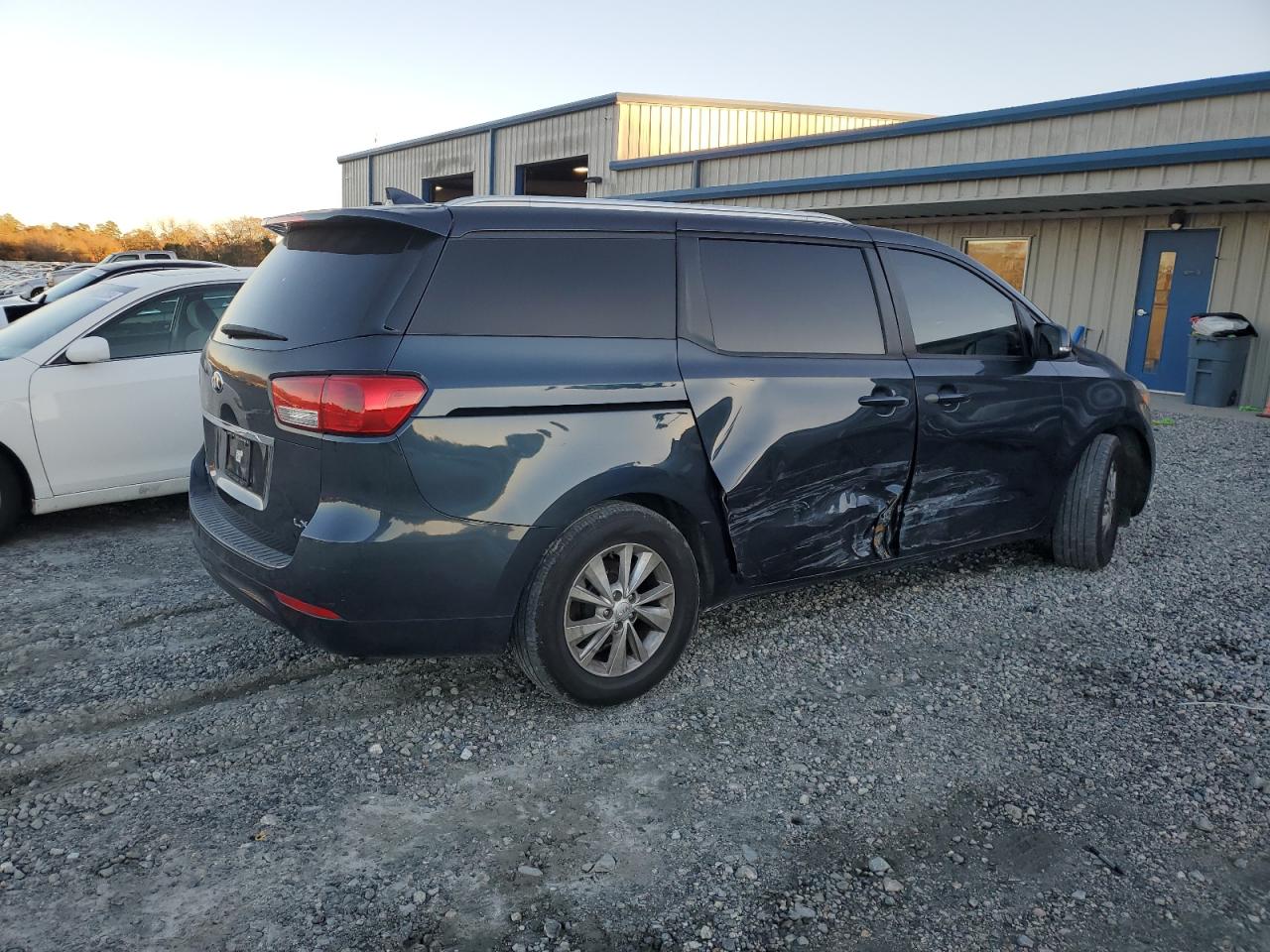 2015 Kia Sedona Lx VIN: KNDMB5C12F6056783 Lot: 83742774