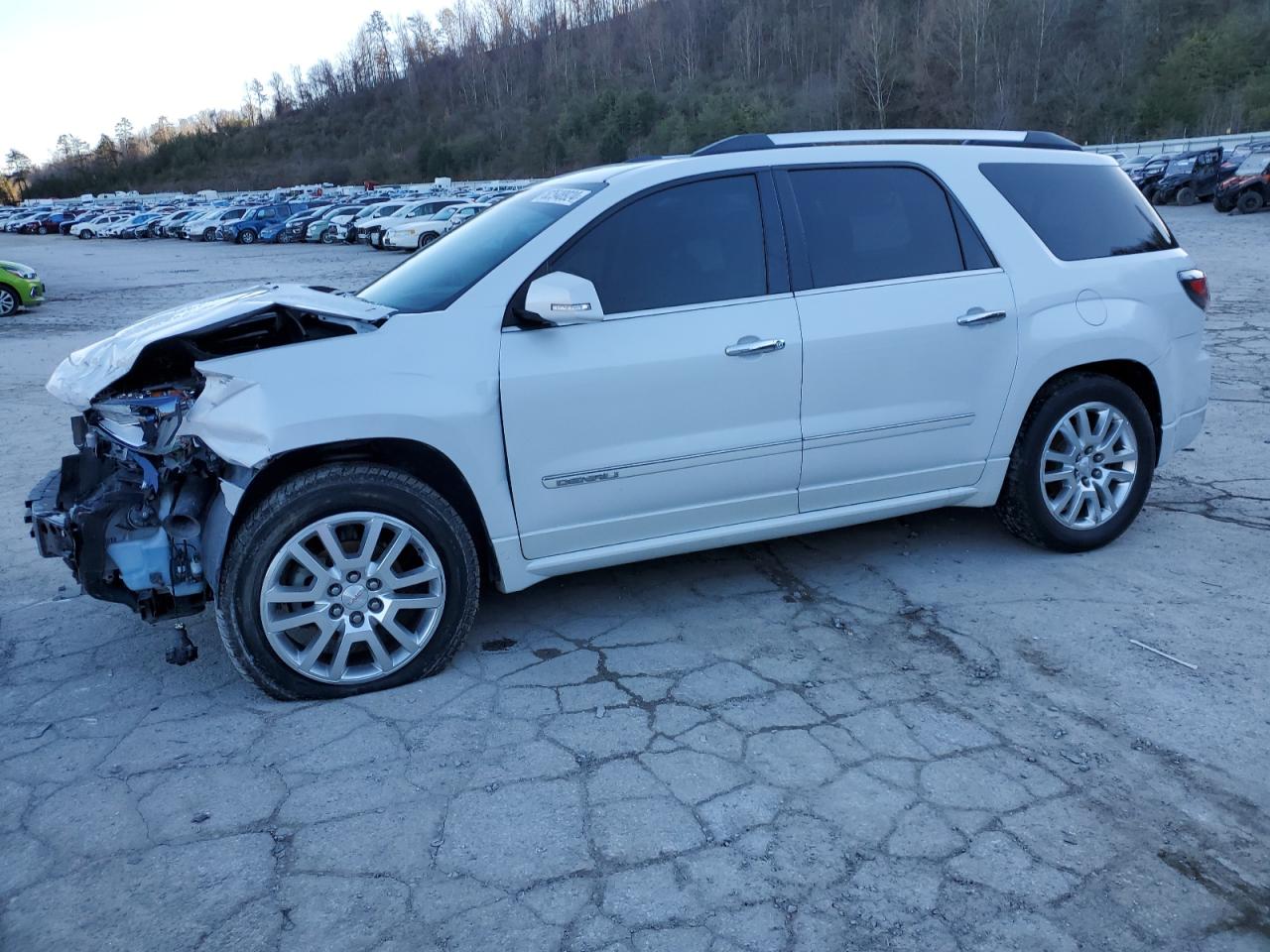 2016 Gmc Acadia Denali للبيع في Hurricane، WV - Front End