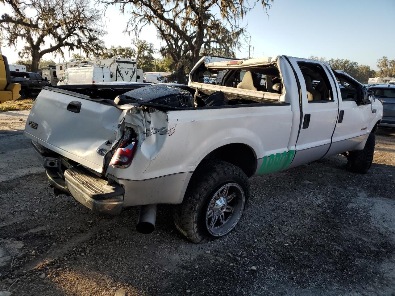 2004 Ford F250 - Image 3