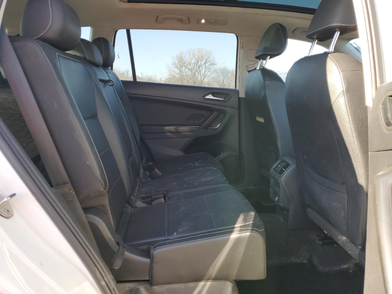 2021 Volkswagen Tiguan - Image 11