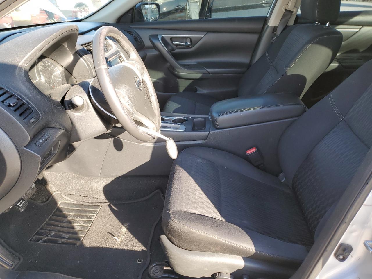 2017 Nissan Altima - Image 7