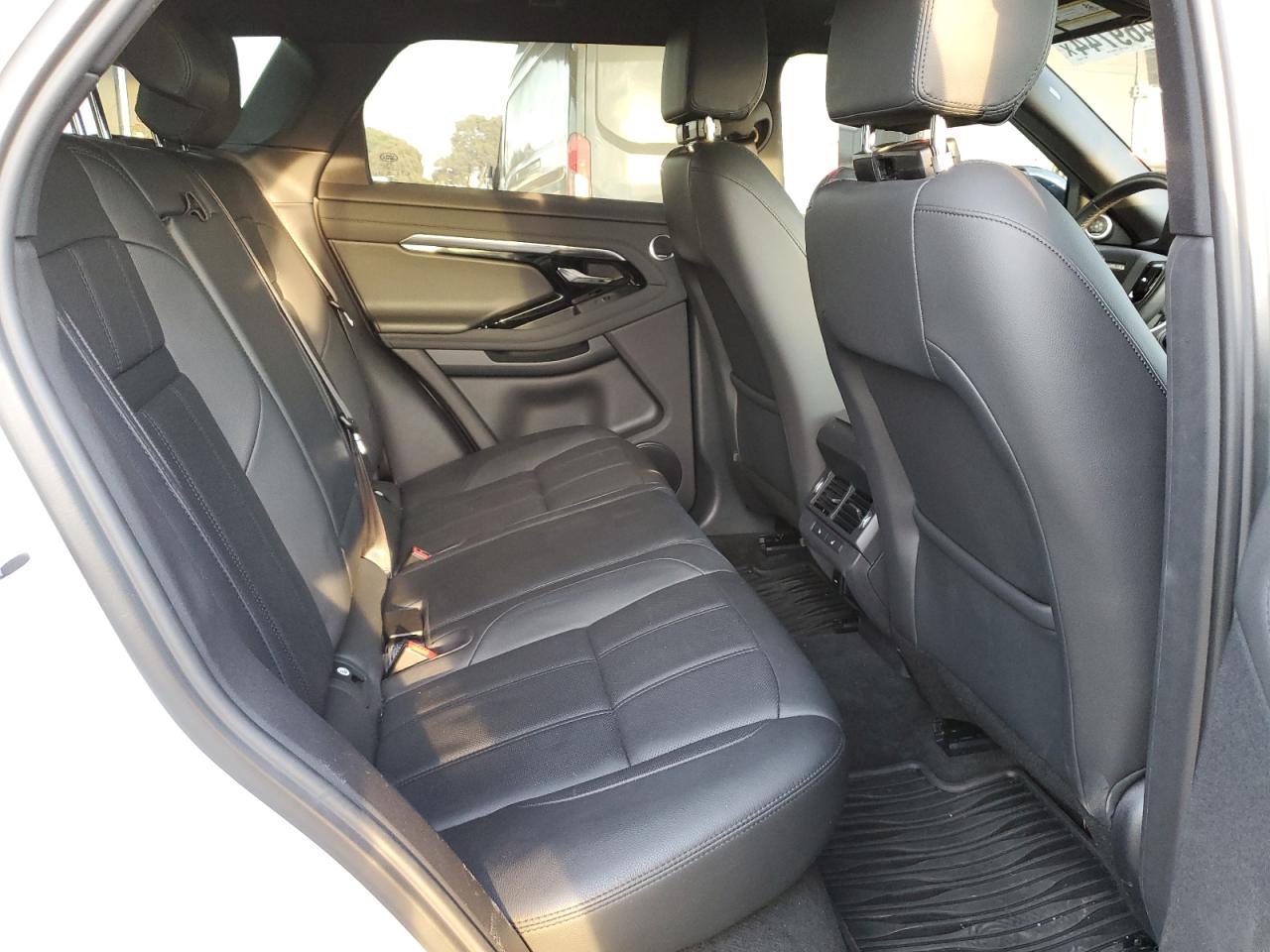 2022 Land Rover Range Rover - Image 10