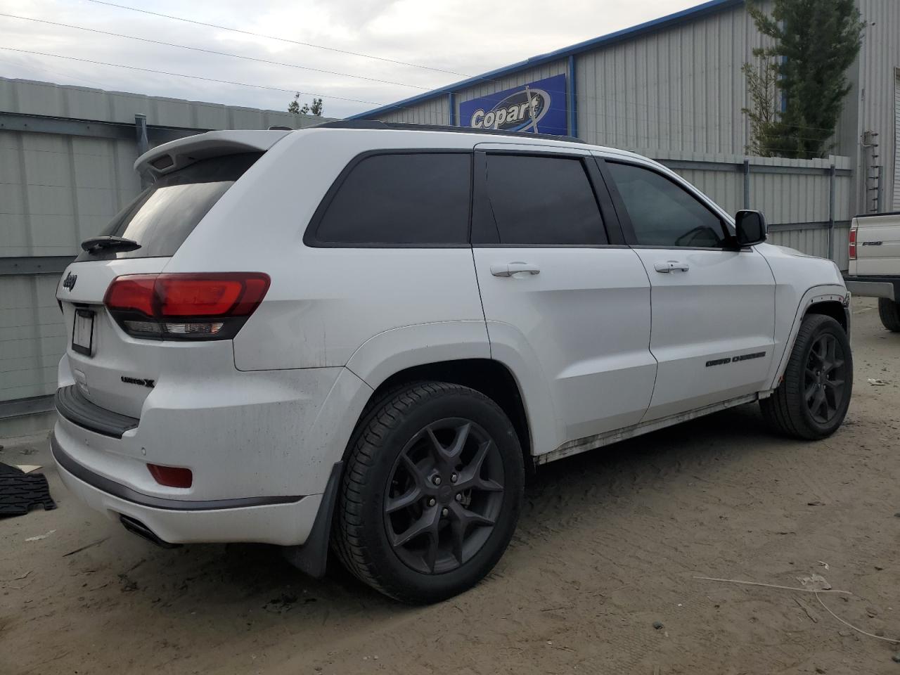 2019 Jeep Grand Cherokee - Image 3