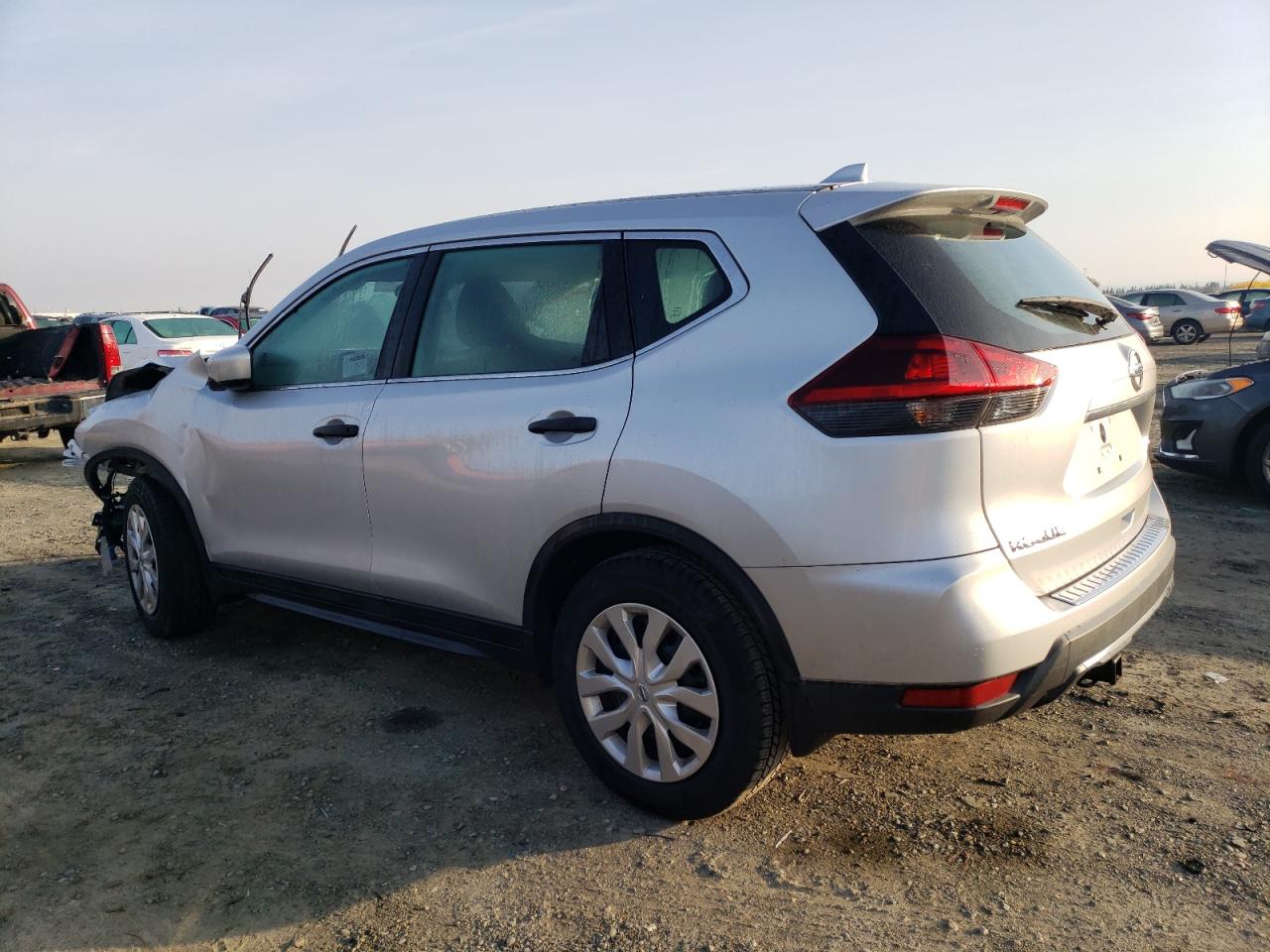 2020 Nissan Rogue - Image 2
