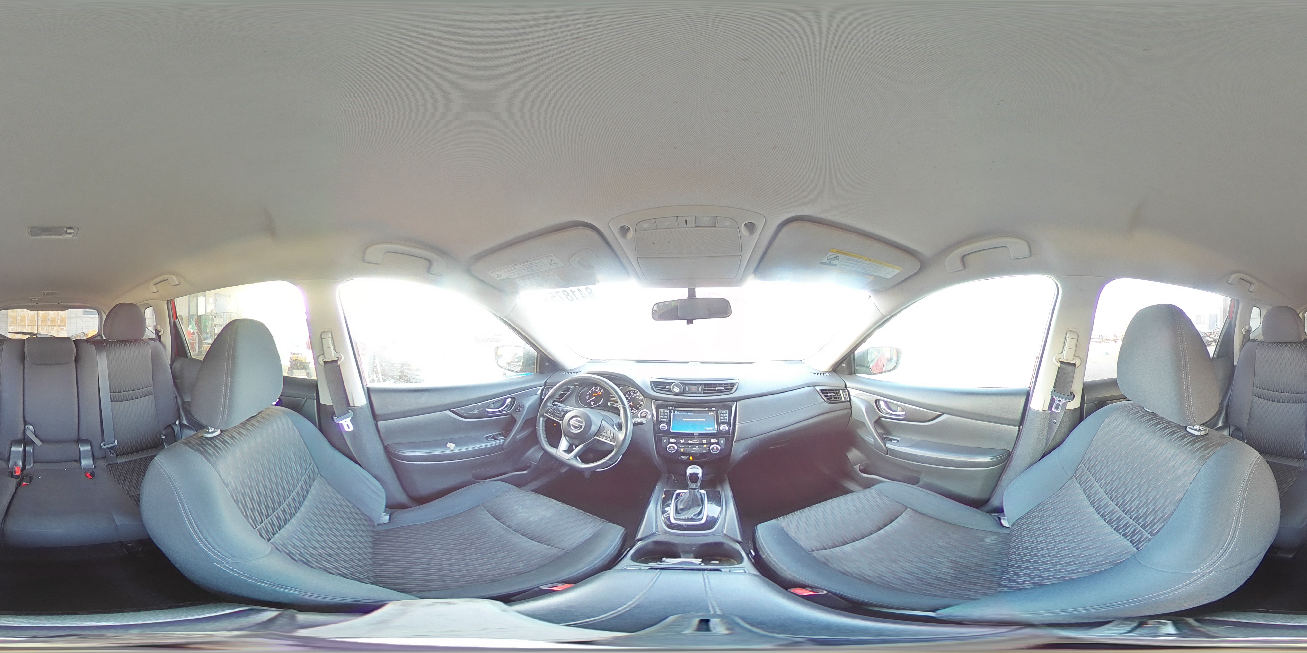 2017 Nissan Rogue - Image 14