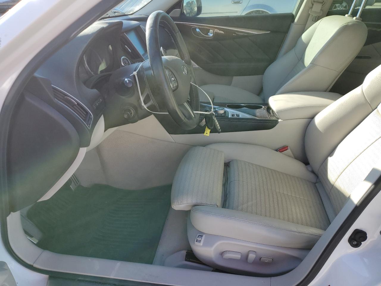 2017 Infiniti Q50 - Image 7