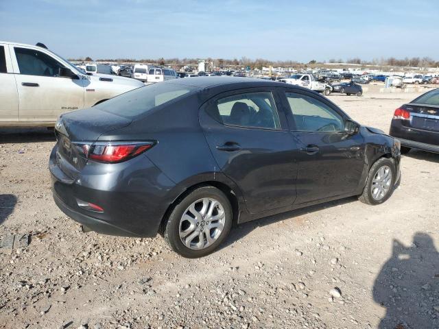  TOYOTA YARIS 2017 Szary