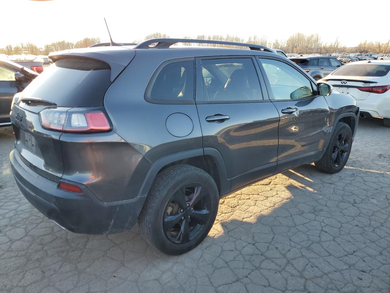 2020 Jeep Grand Cherokee - Image 3