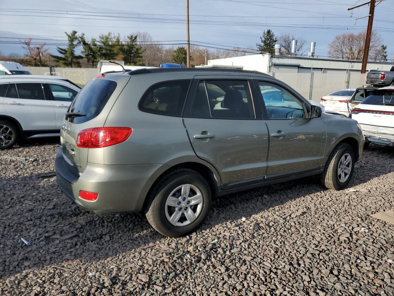 2009 Hyundai Santa Fe - Image 3