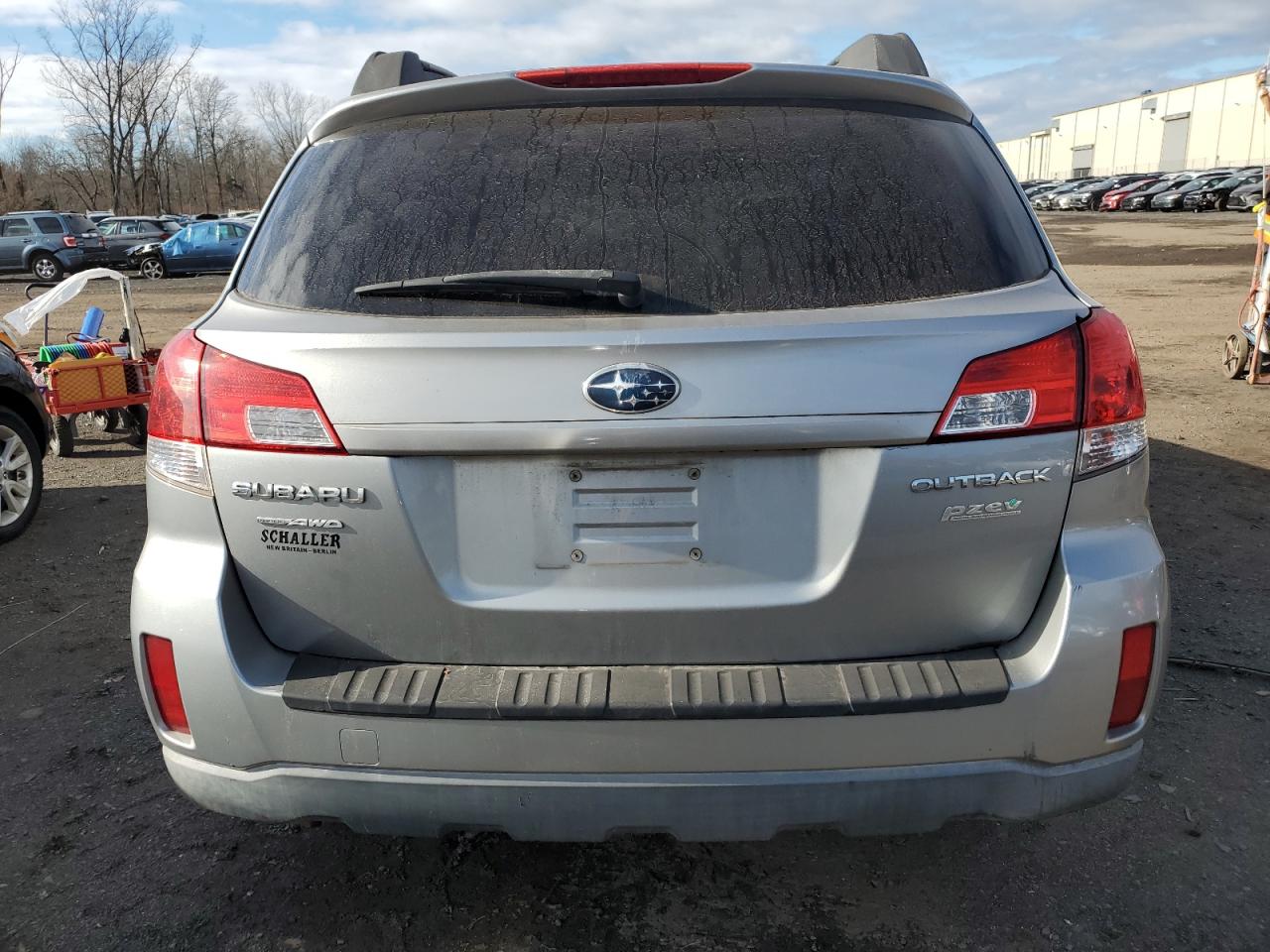 2011 Subaru Outback - Image 6