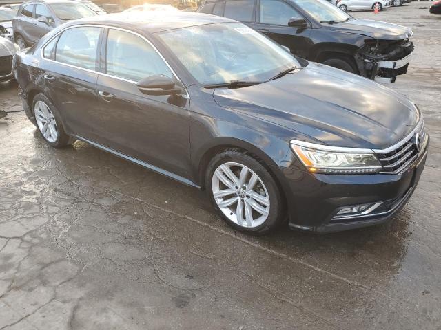  VOLKSWAGEN PASSAT 2018 Black